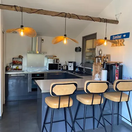 House 6 / 8 People Seaside Sea Agay Saint-Raphael (Var)